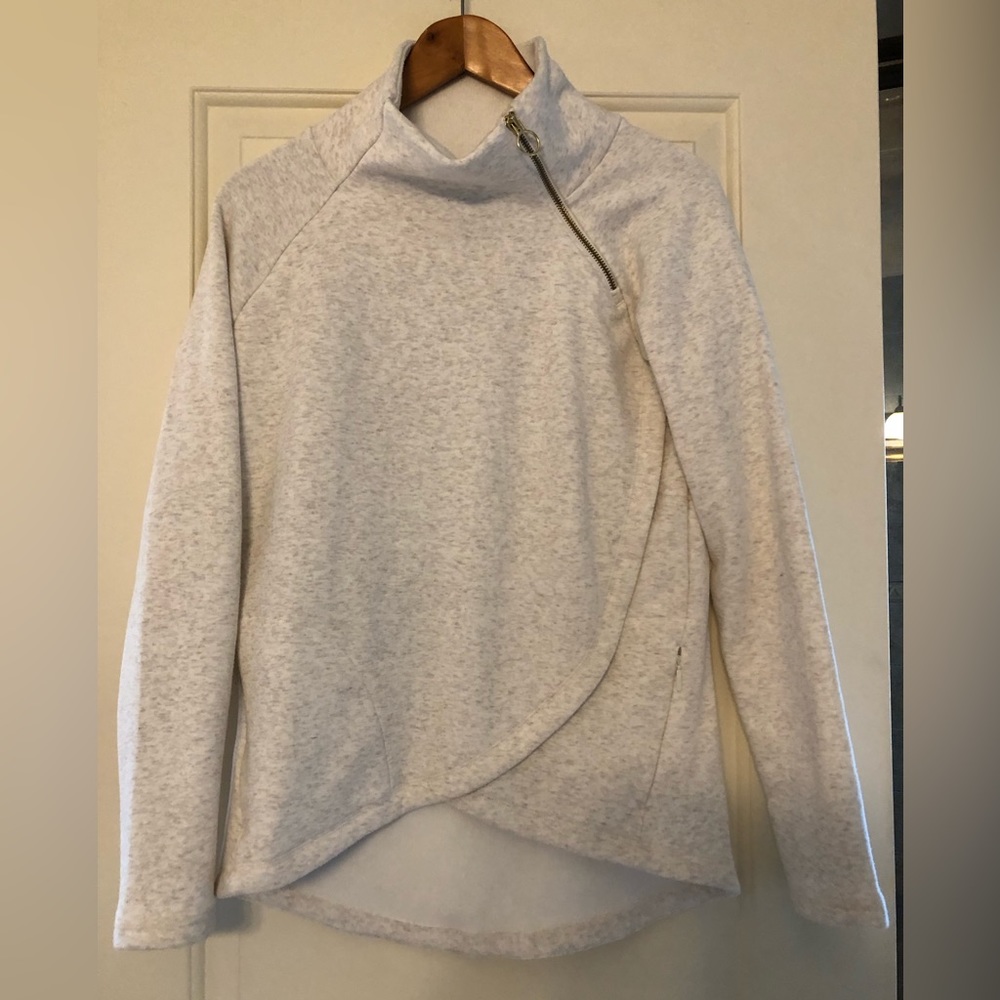 Athleta Cozy Karma Asym Pullover Oatmeal Heather